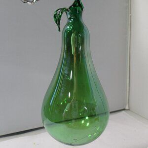 Vintage William Yeoward Green Blown Art Glass Pear Christmas Holiday Ornament